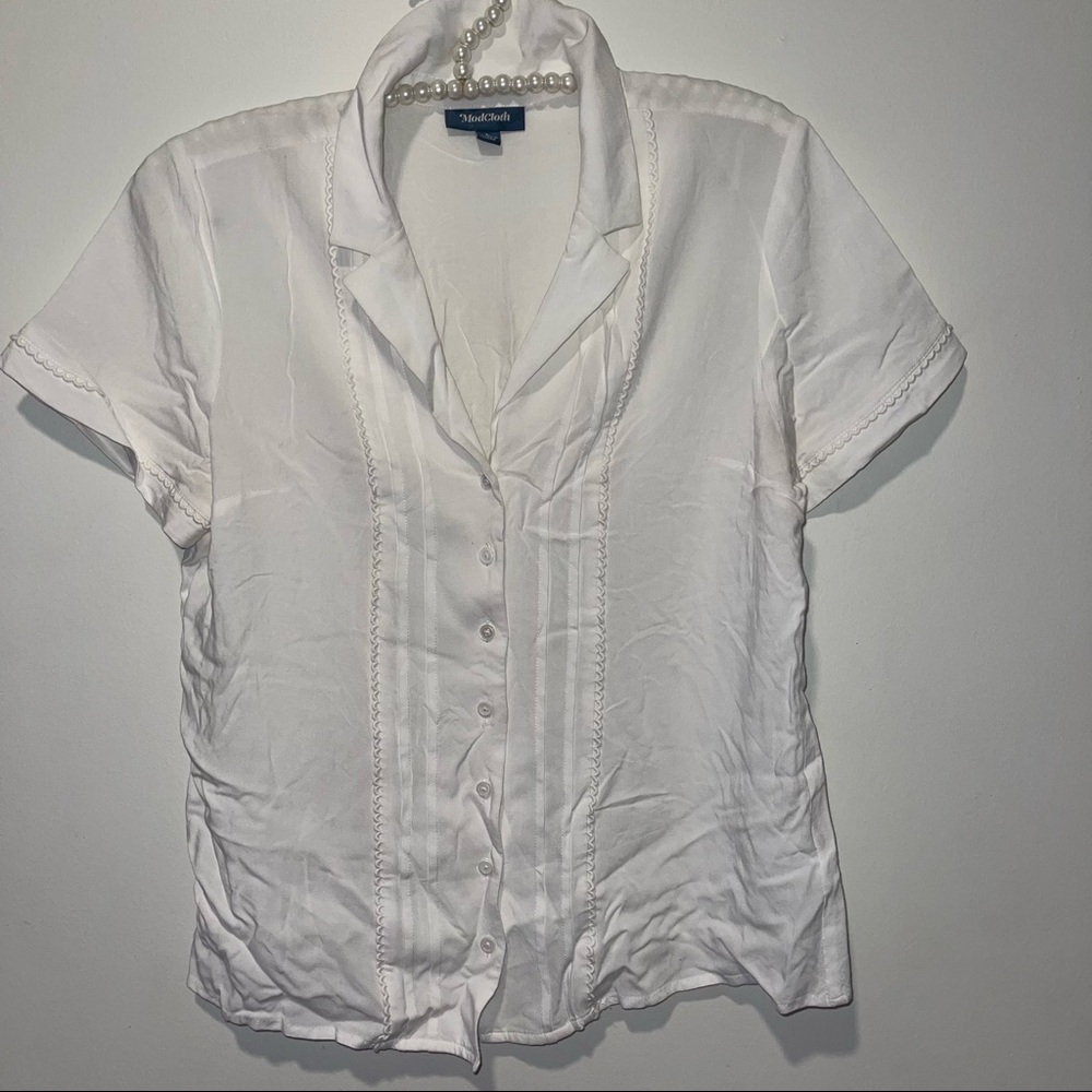 ModCloth Button Down Short Sleeve Top